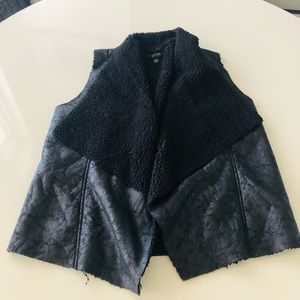 Furry Vest- Size L
